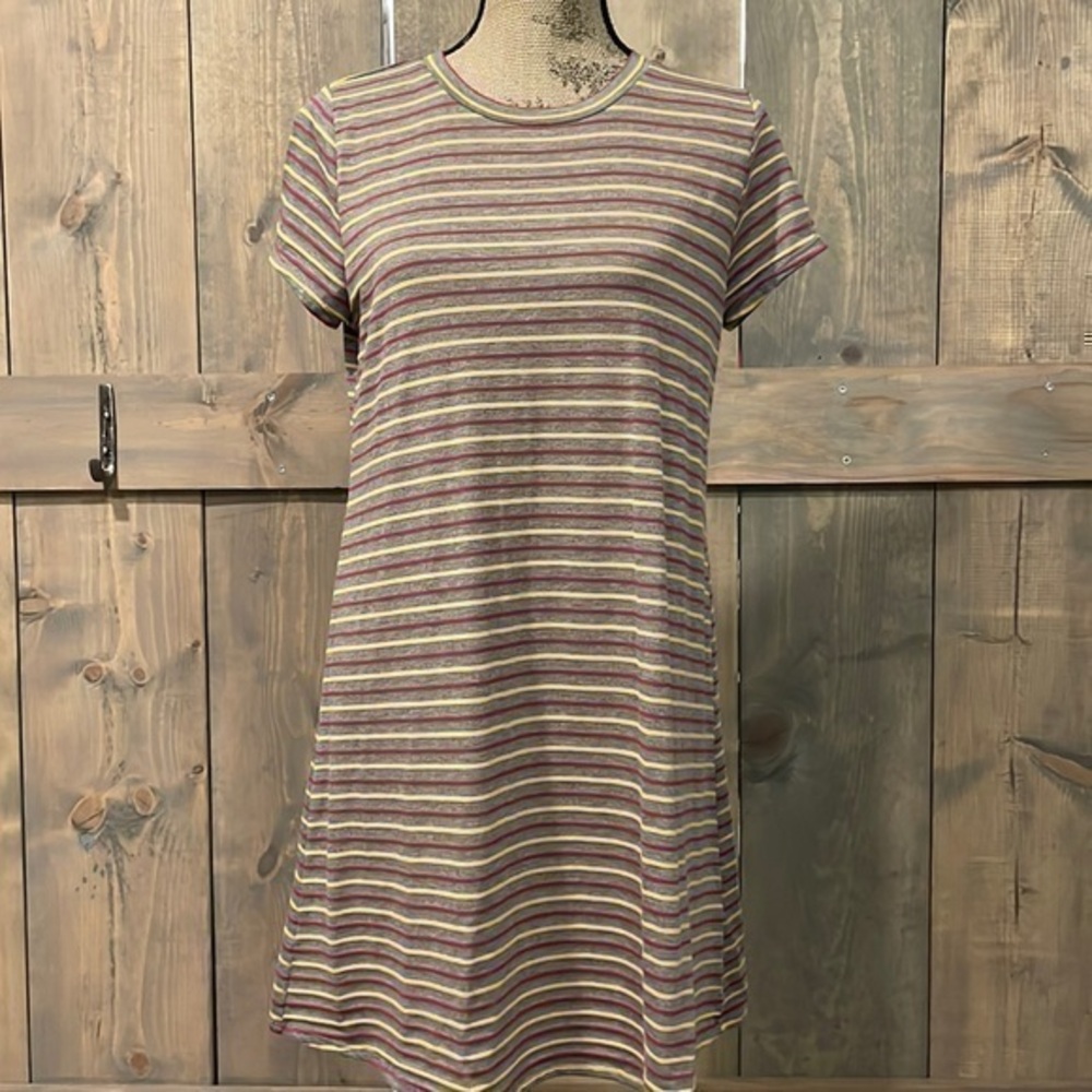 Gray, mustard, fuchsia striped short sleeve T-shirt dress small